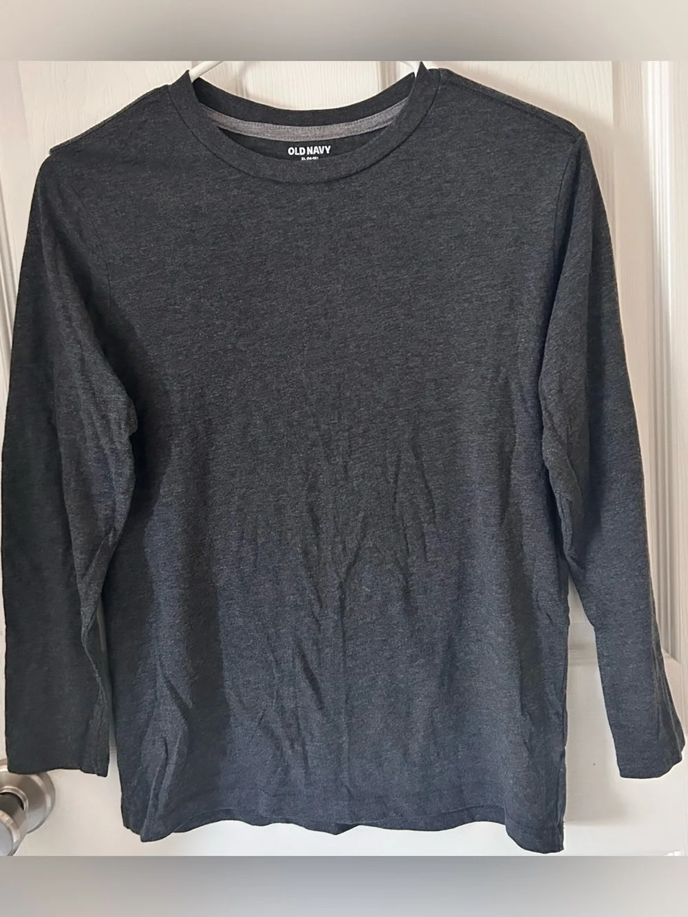 Old Navy boys Long Sleeve Crew Neck Tee - Charcoal Gray